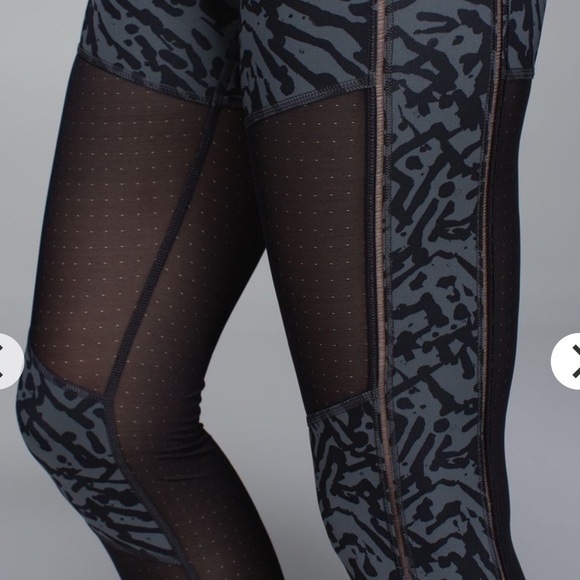 NWOT Lululemon Hot To Street Pant Size 4 - Picture 8 of 16